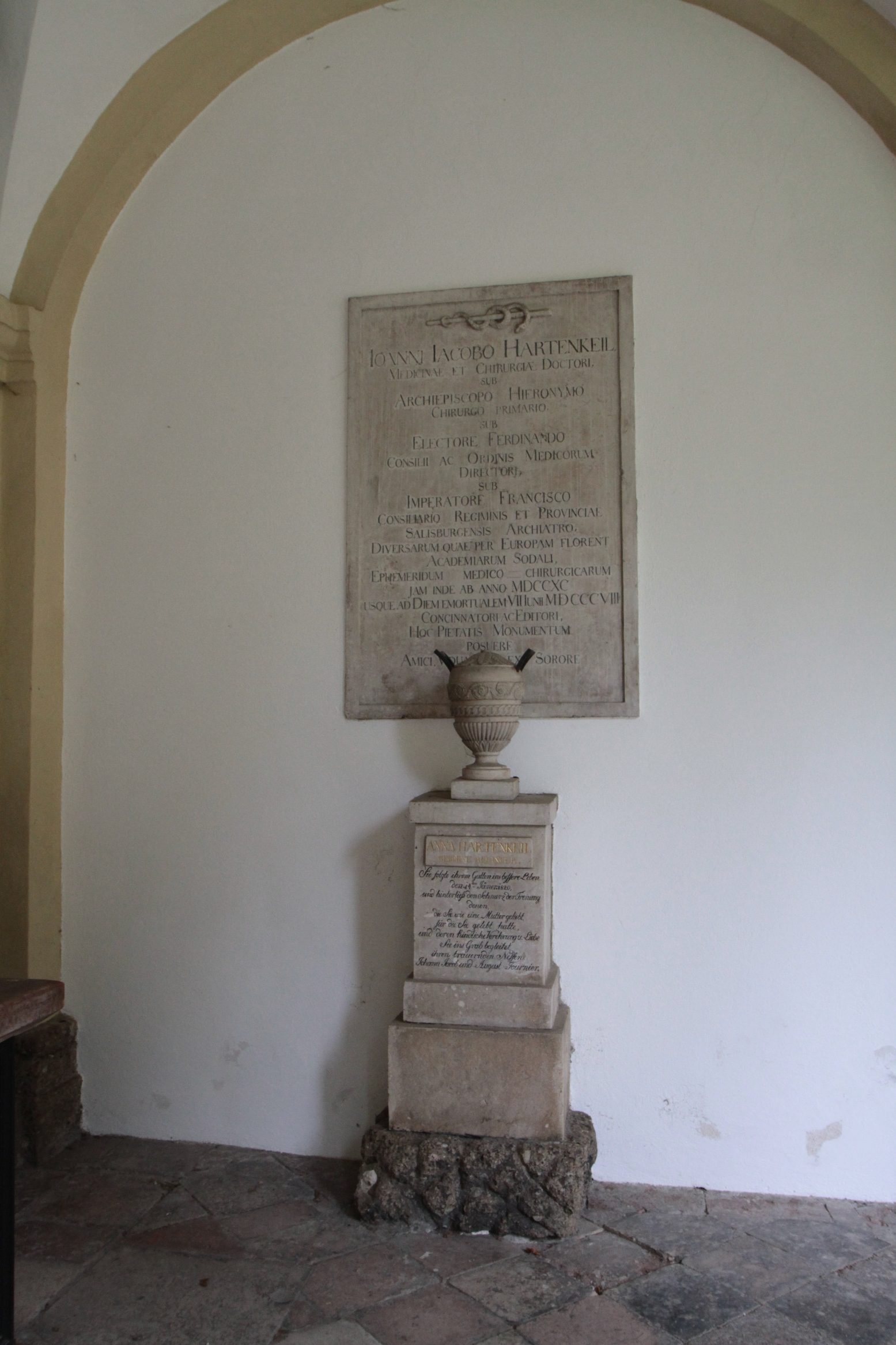 Johann Jakob Hartenkeil's tomb, Salzburg - 02.JPG